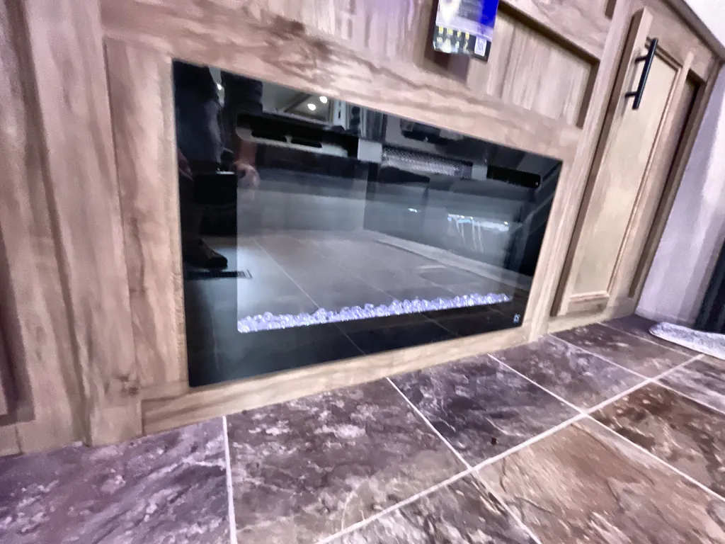 2023 Forest River Cherokee 306MM, Photos photo 19