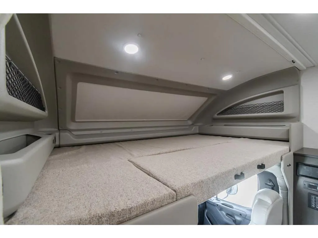 2027 Entegra Coach Accolade 37K, Photos photo 4