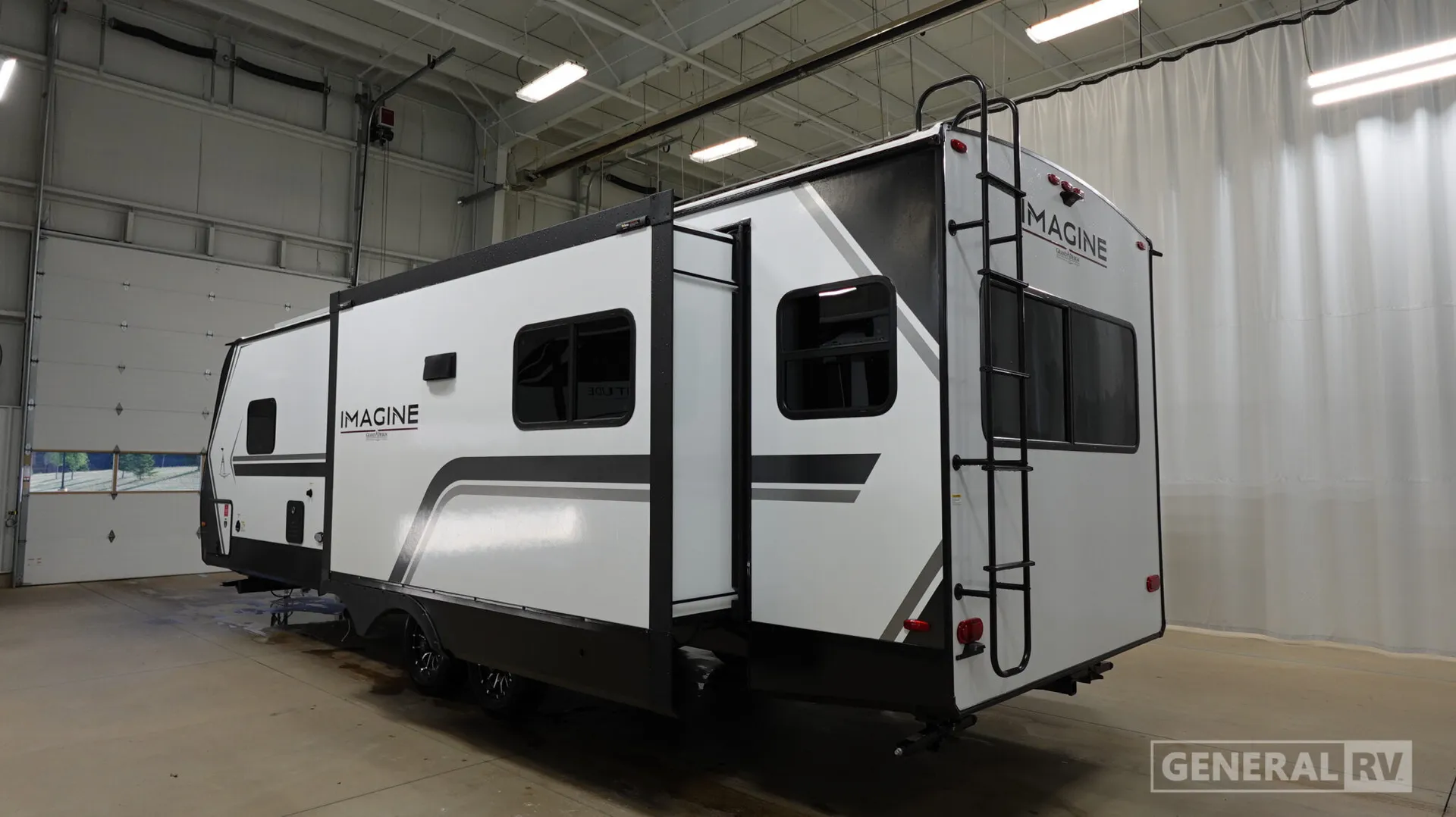 2026 Grand Design Imagine 2970RL - Photo 4