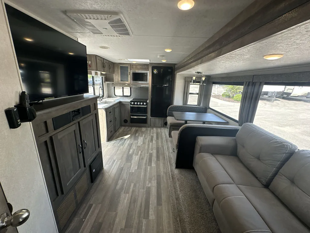 2020 Forest River Vibe 25RK, Photos photo 10