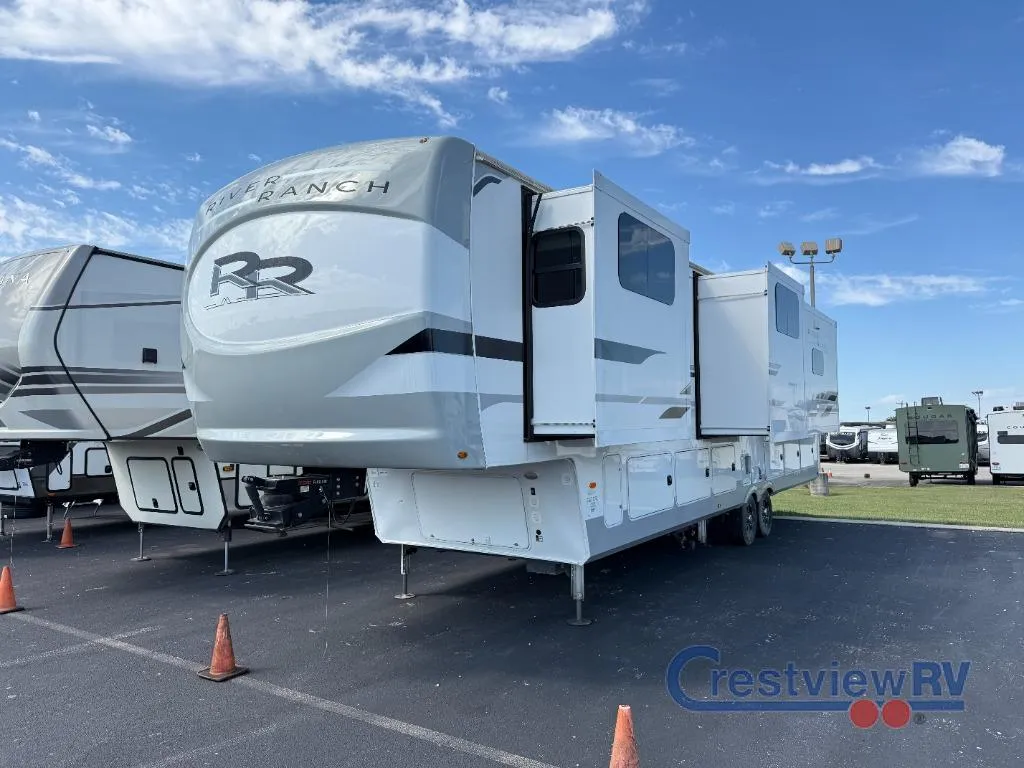 2022 Palomino River Ranch 392MB - Photo 3