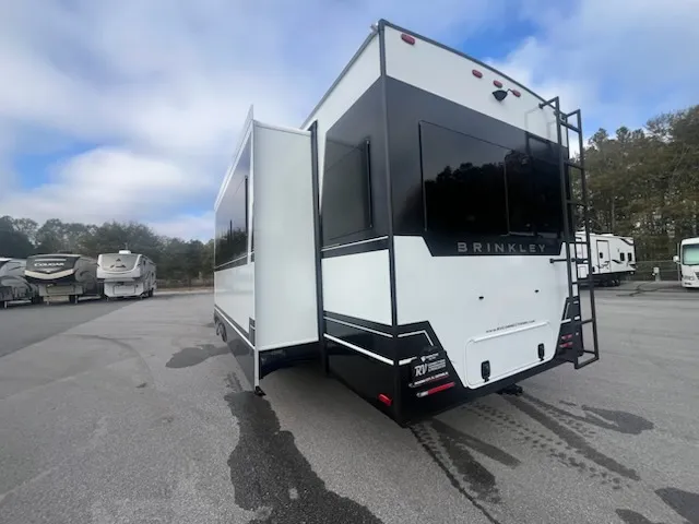 2026 Brinkley Model Z 297, Photos photo 4