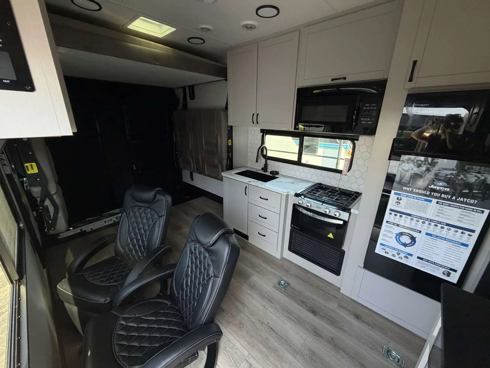 2026 Jayco SEISMIC 214 - Photo 3