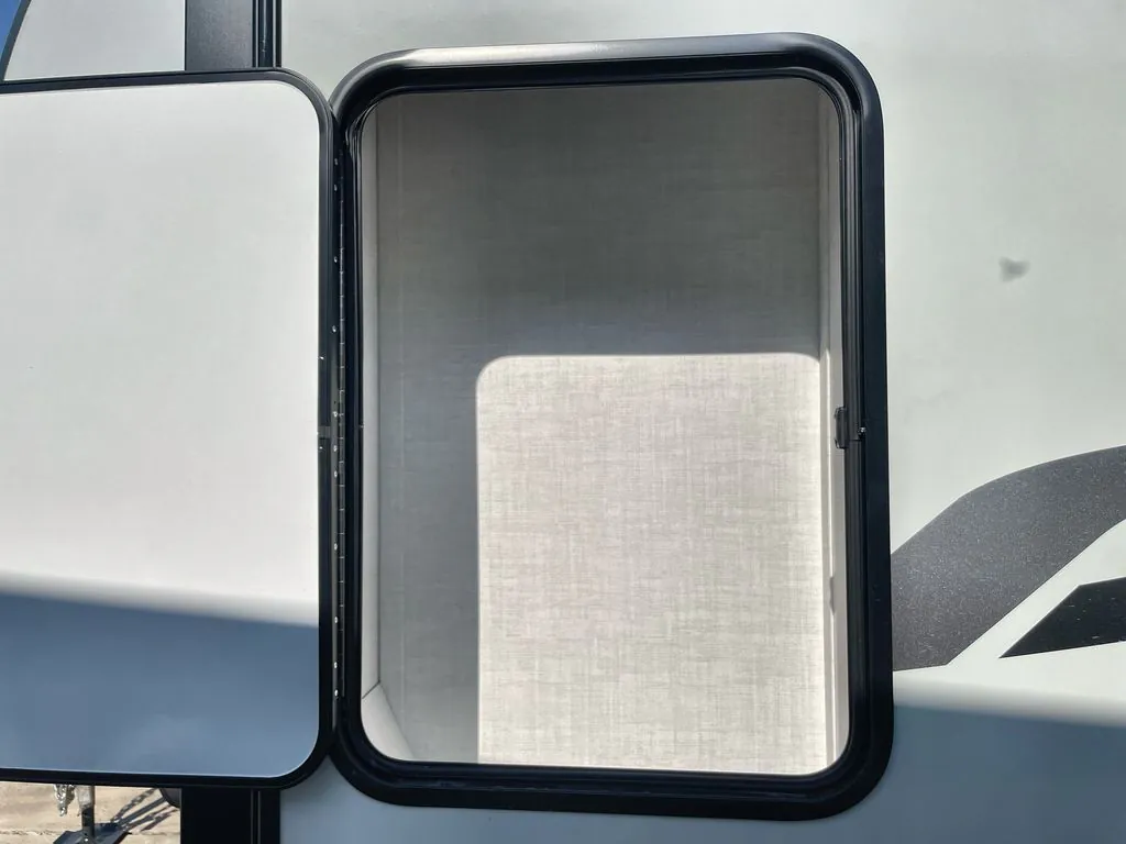 2027 Forest River Flagstaff Super Lite 26MBR — Photo 7