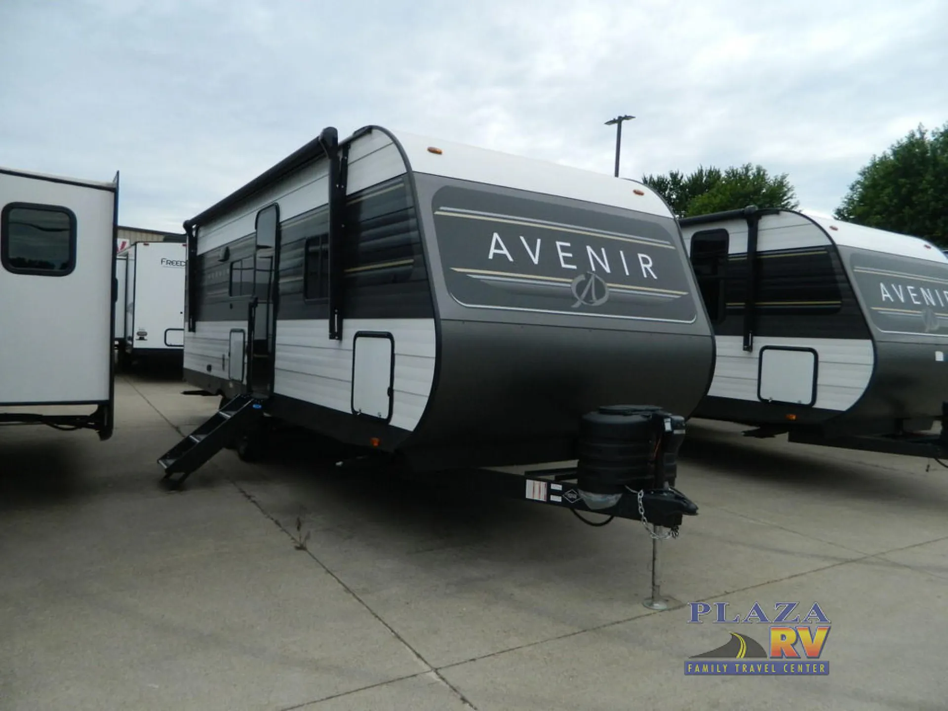 2025 Cruiser RV Avenir 24RB - Photo 2