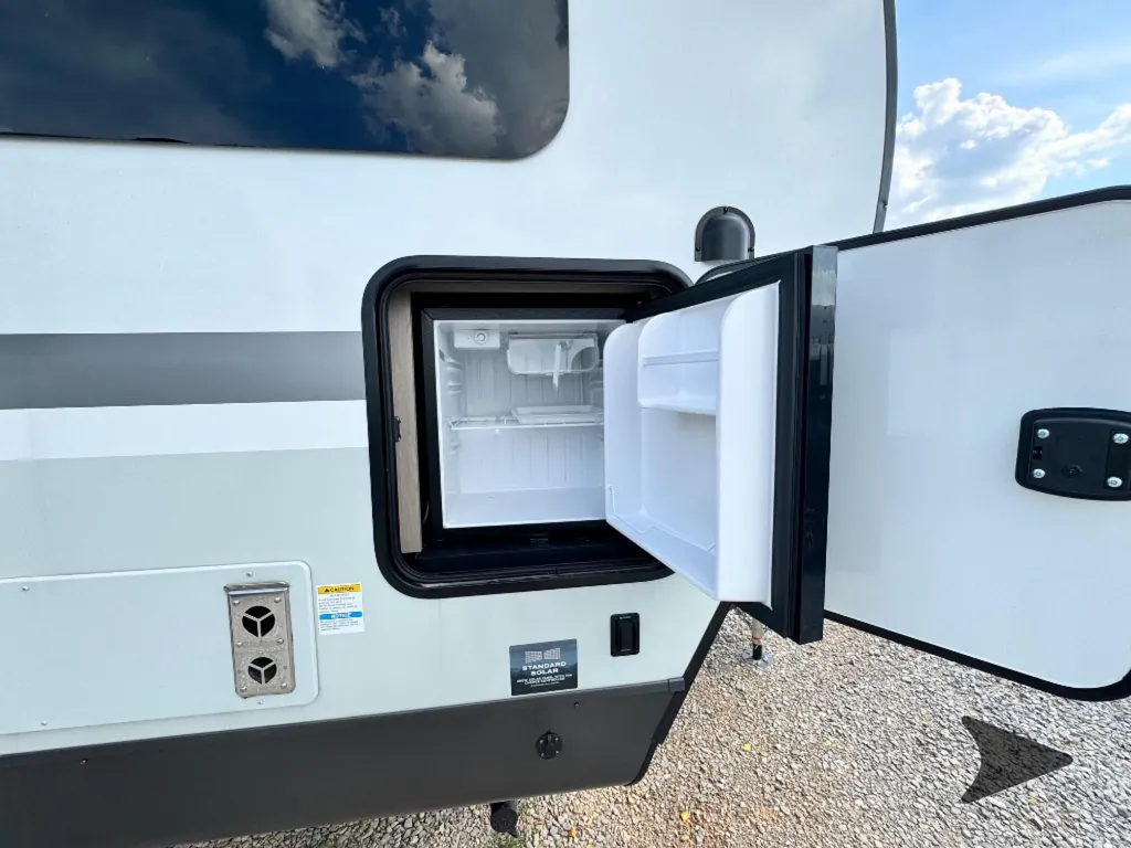 2026 Forest River Flagstaff Micro Lite 25MBR, Photos photo 5