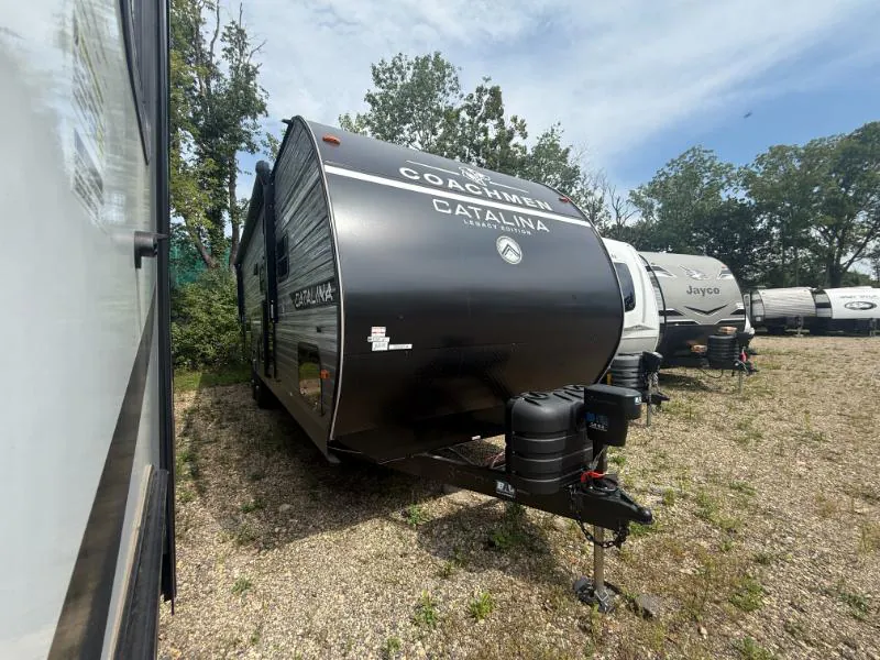 2026 Coachmen Catalina Legacy Edition 273DBHCK