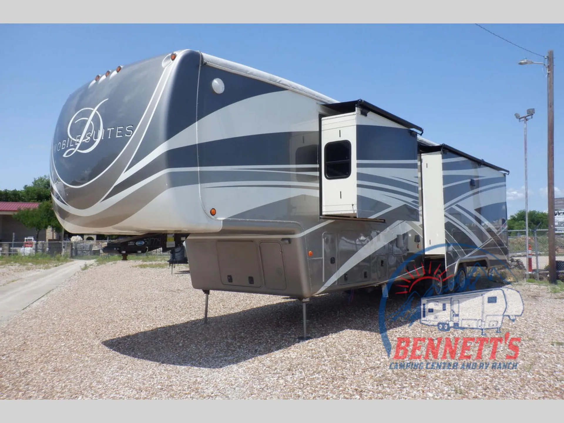 2018 DRV Mobile Suites 44 Houston - Photo 4