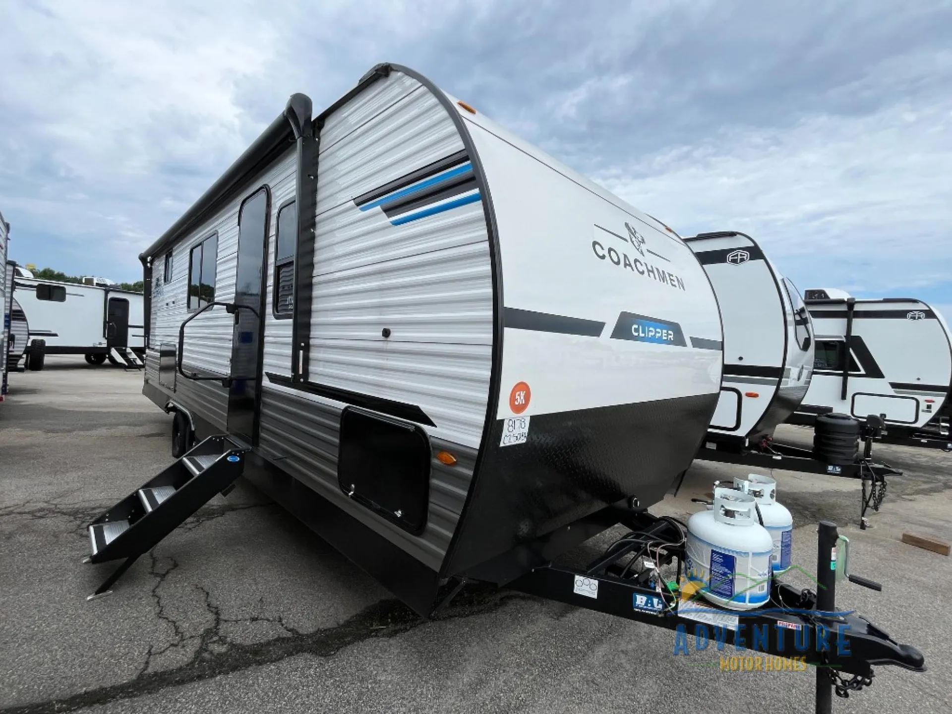 2026 Coachmen Clipper 5K Series 25QBH - Photo 2