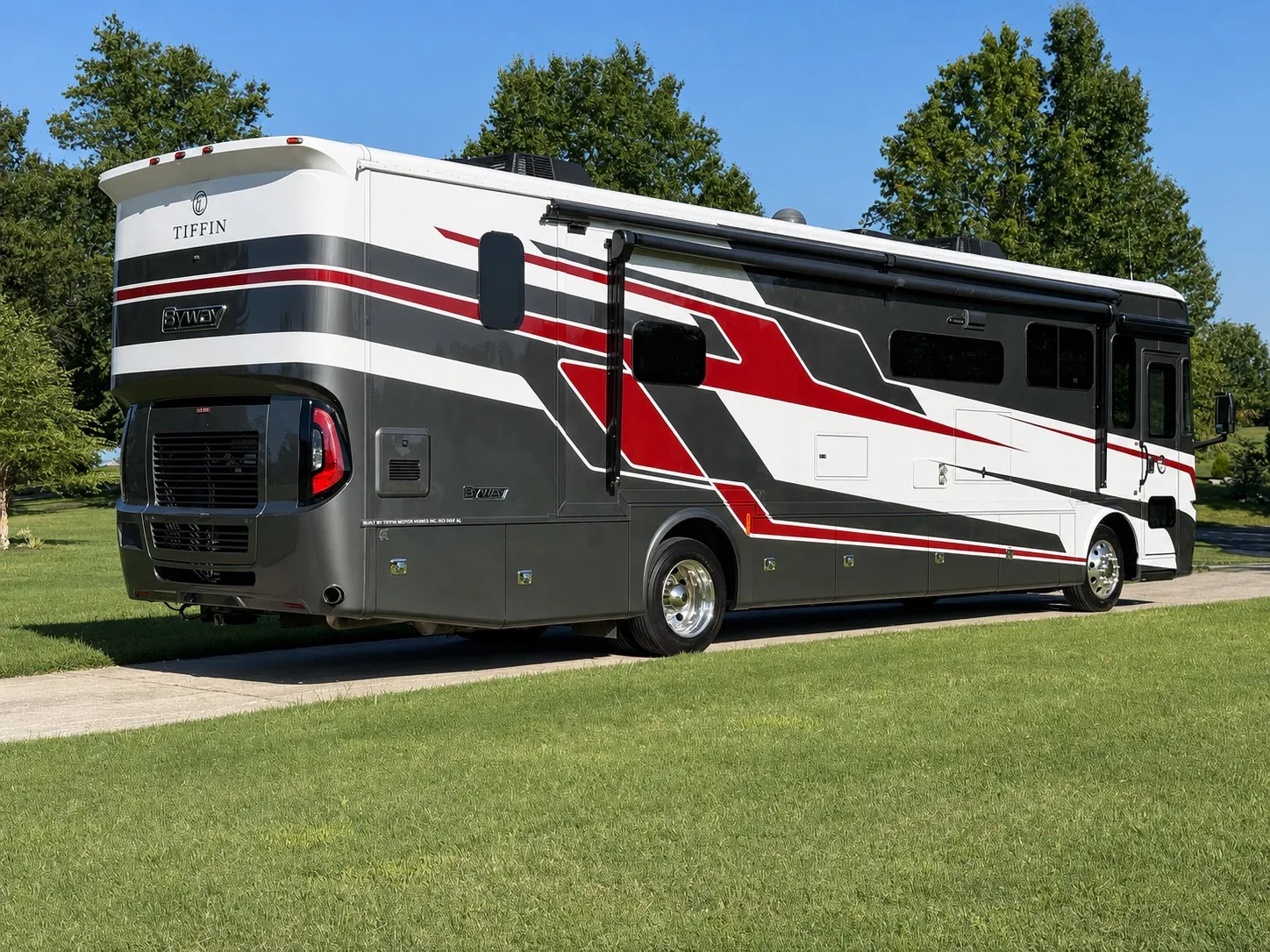 2025 Tiffin Byway 38 CL - Photo 4