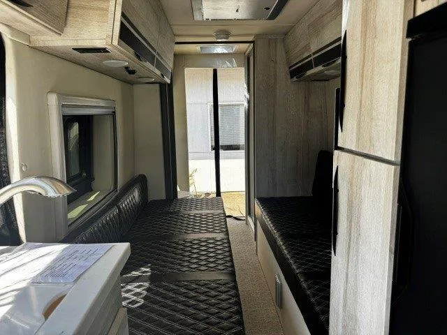 2027 Chinook RV Bayside TB, Photos photo 17