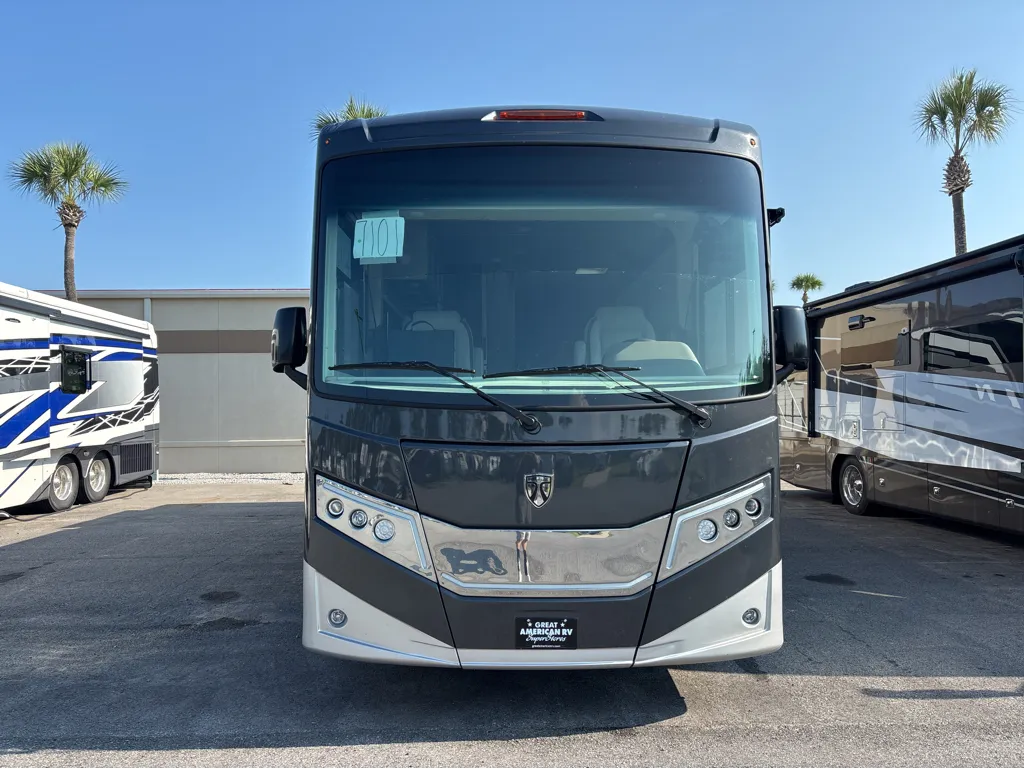 2026 Thor Motor Coach Palazzo GT 33.6 - Photo 3