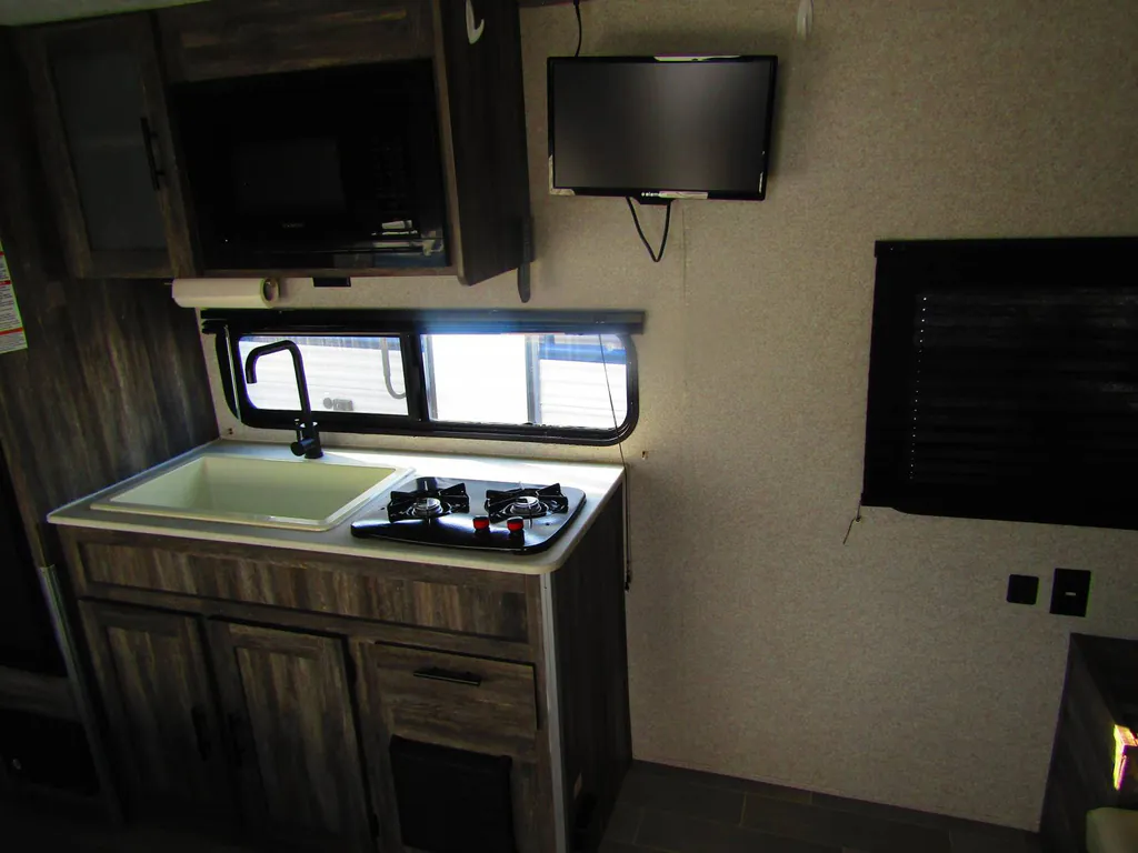 2020 Forest River Wildwood FSX 167RB, Photos photo 33