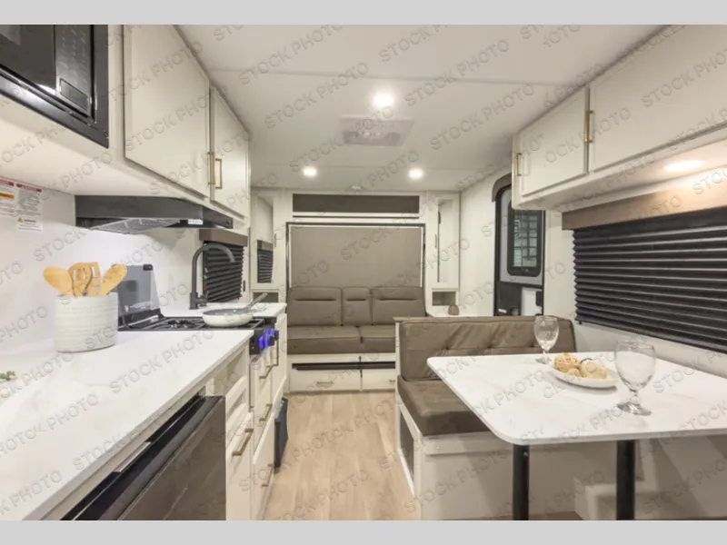 2027 Grand Design Transcend One 151RB - Photo 3