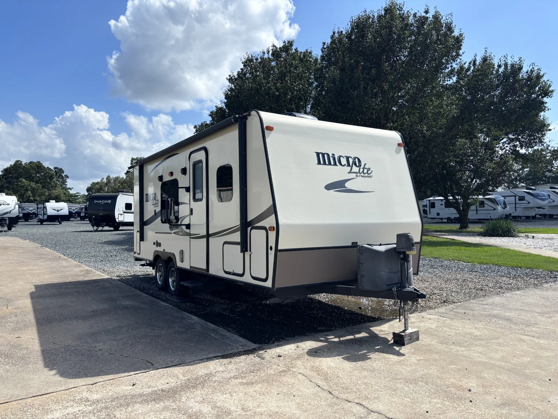 2016 Forest River Flagstaff Micro Lite 23FB - Photo 2