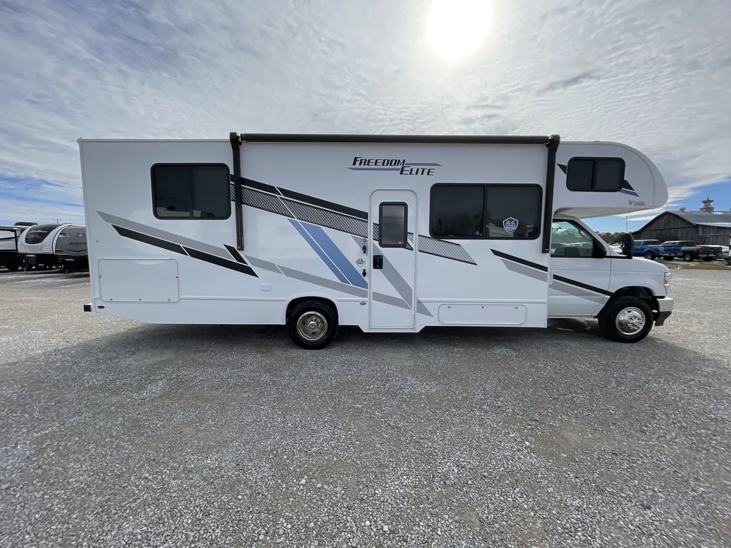 2026 Thor Motor Coach Freedom Elite 28HZ, Photos photo 5