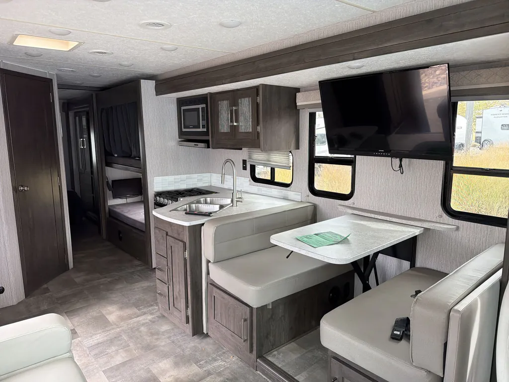2023 Coachmen Pursuit 31BH, Photos photo 16