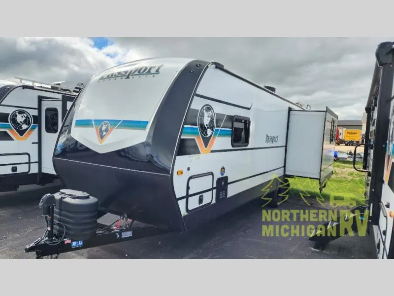 2025 Keystone Passport Super Lite 2660RL - Photo 2