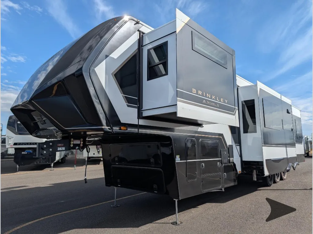 2027 Brinkley Model G 3970, Photos photo 4