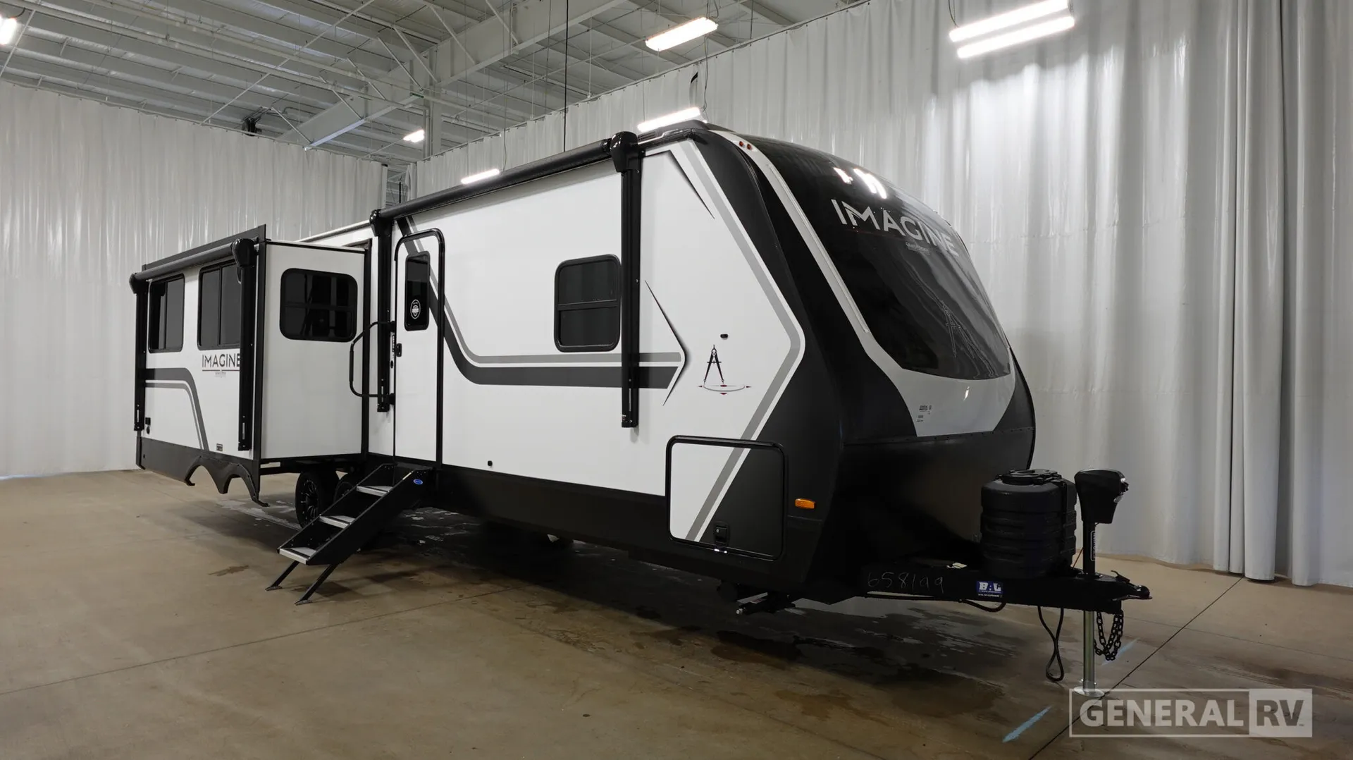 2026 Grand Design Imagine 2970RL - Photo 2