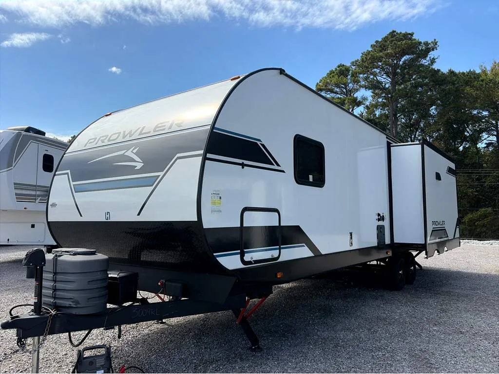 2025 Heartland Prowler 3009RL - Photo 3