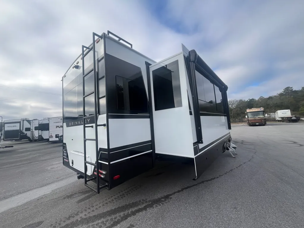 2026 Brinkley Model Z 297, Photos photo 6