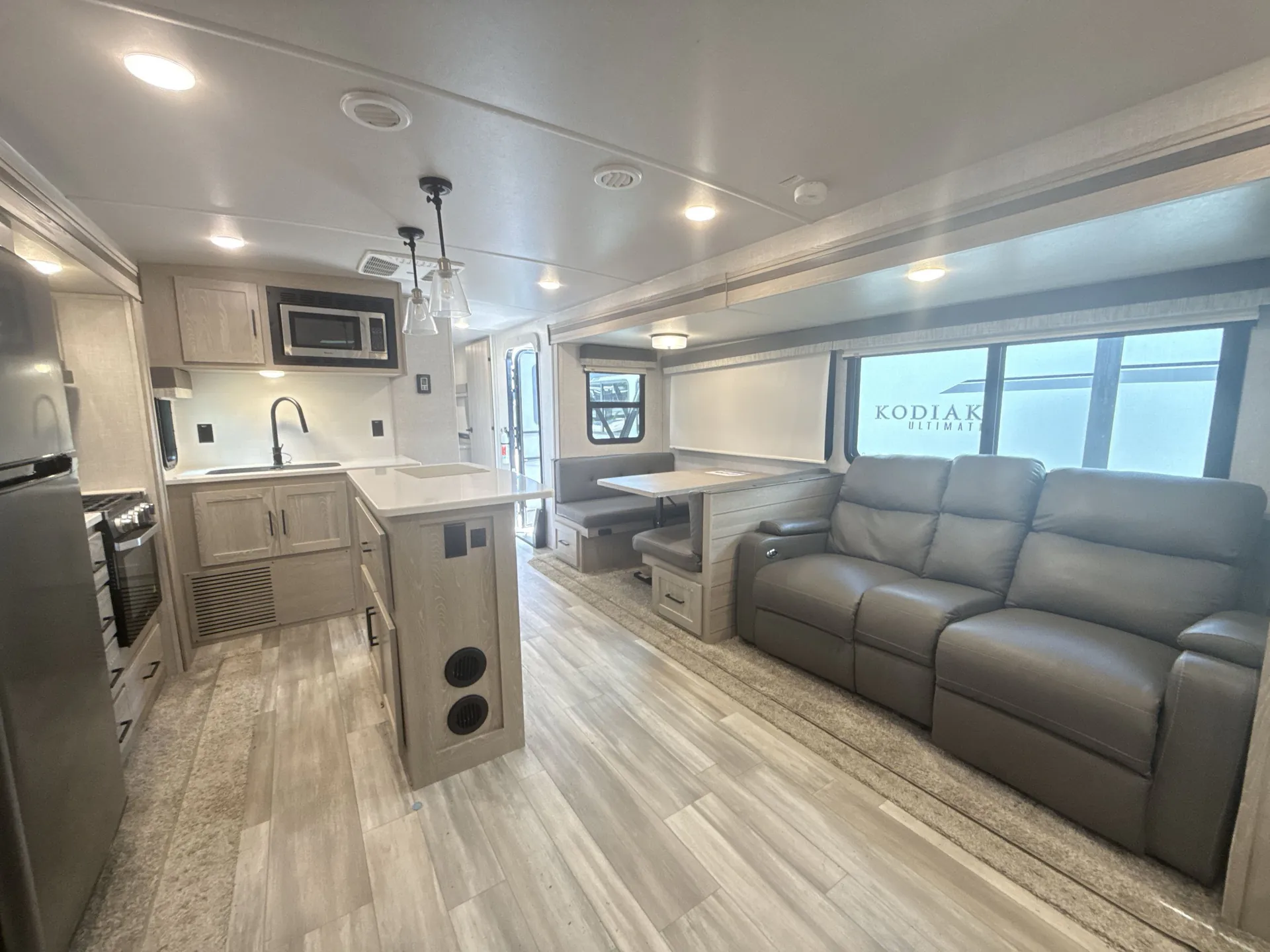 2022 Forest River Flagstaff Super Lite 29RLBS — living area main