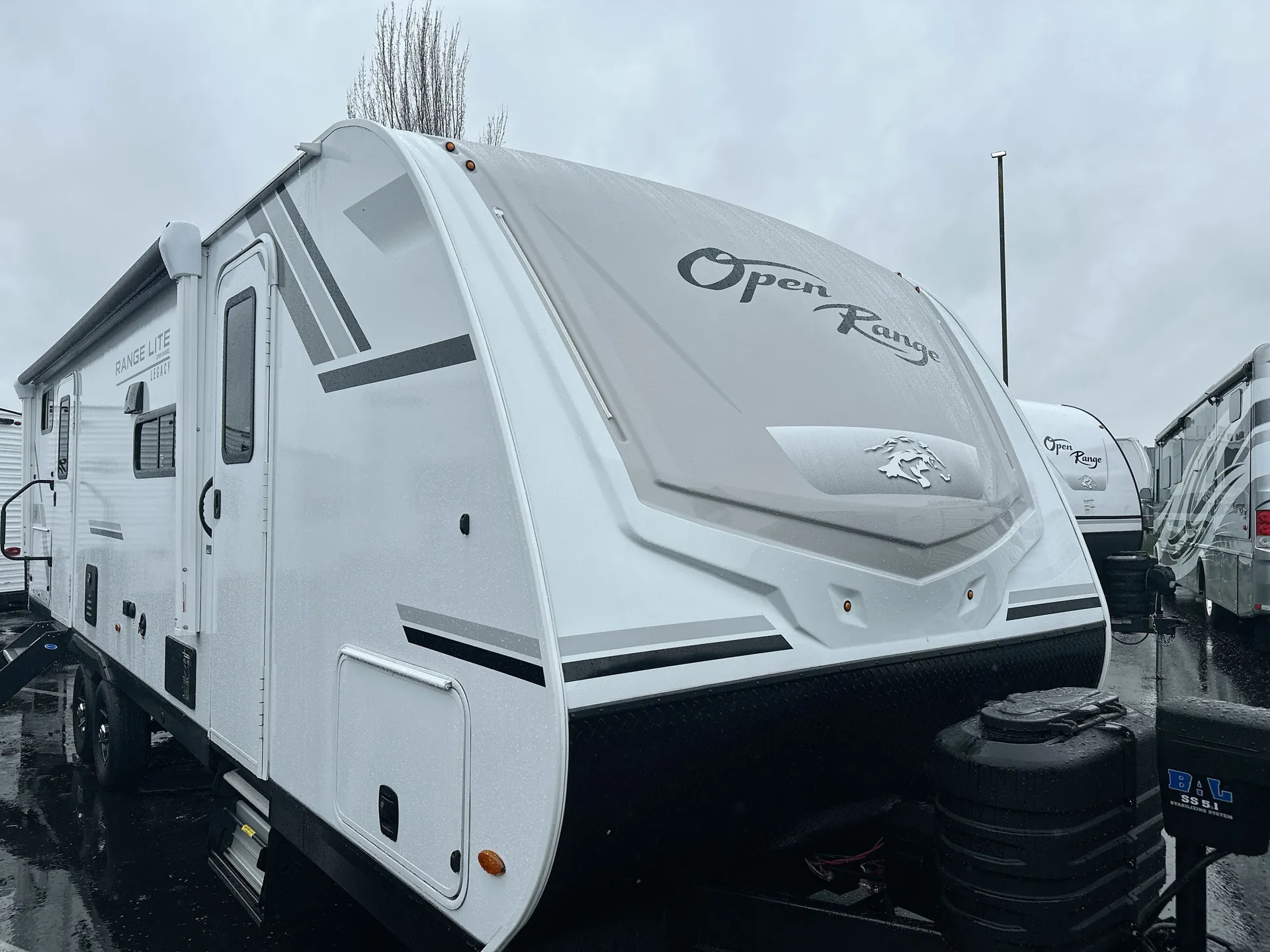2026 Highland Ridge Range Lite 270DBL dealer photo 1 from Camping World