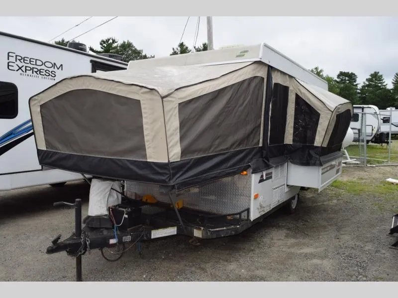 2014 Starcraft Comet 1225 - Photo 3