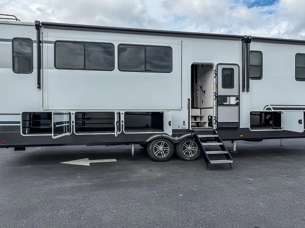 2026 Forest River Puma Grand Mesa 393RL - Photo 3