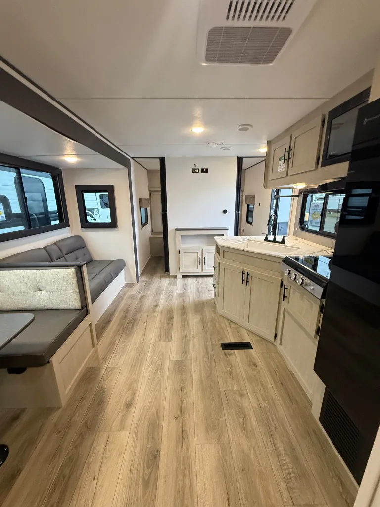 2026 Shasta RVs i-5 Edition 530BQB, Photos photo 23