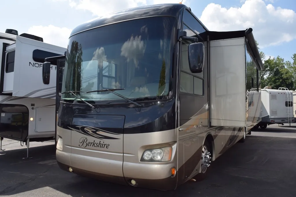 2014 Forest River Berkshire 390 FL - Photo 4