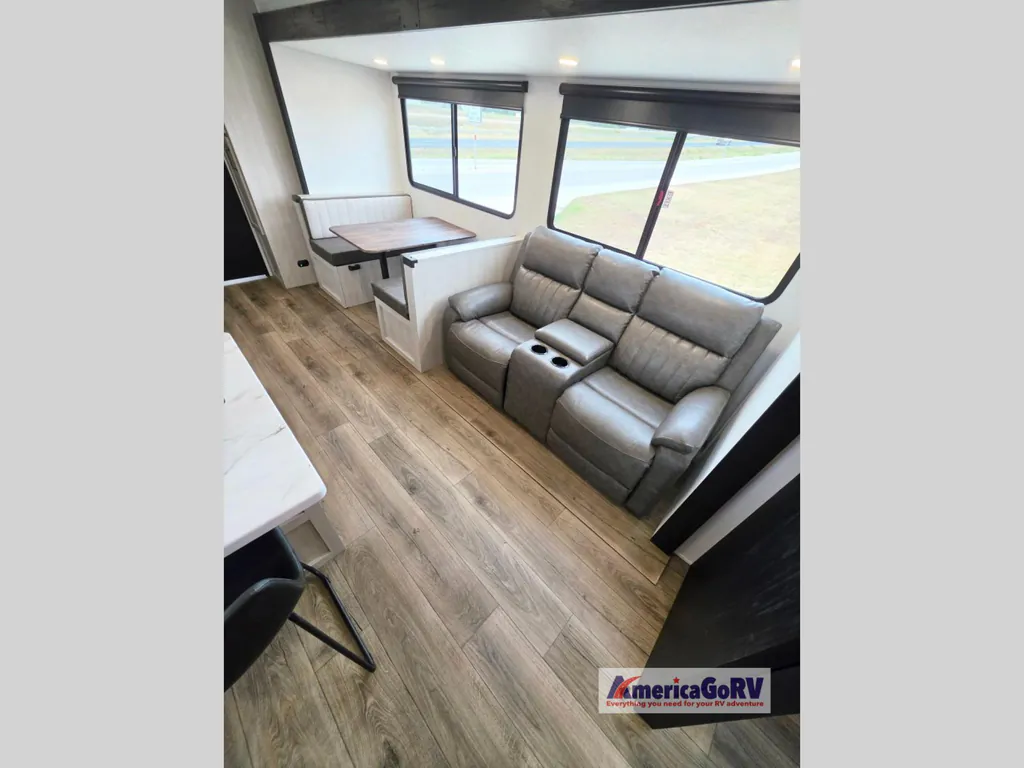 2027 Forest River Solaire Lite 302BHS, Photos photo 12