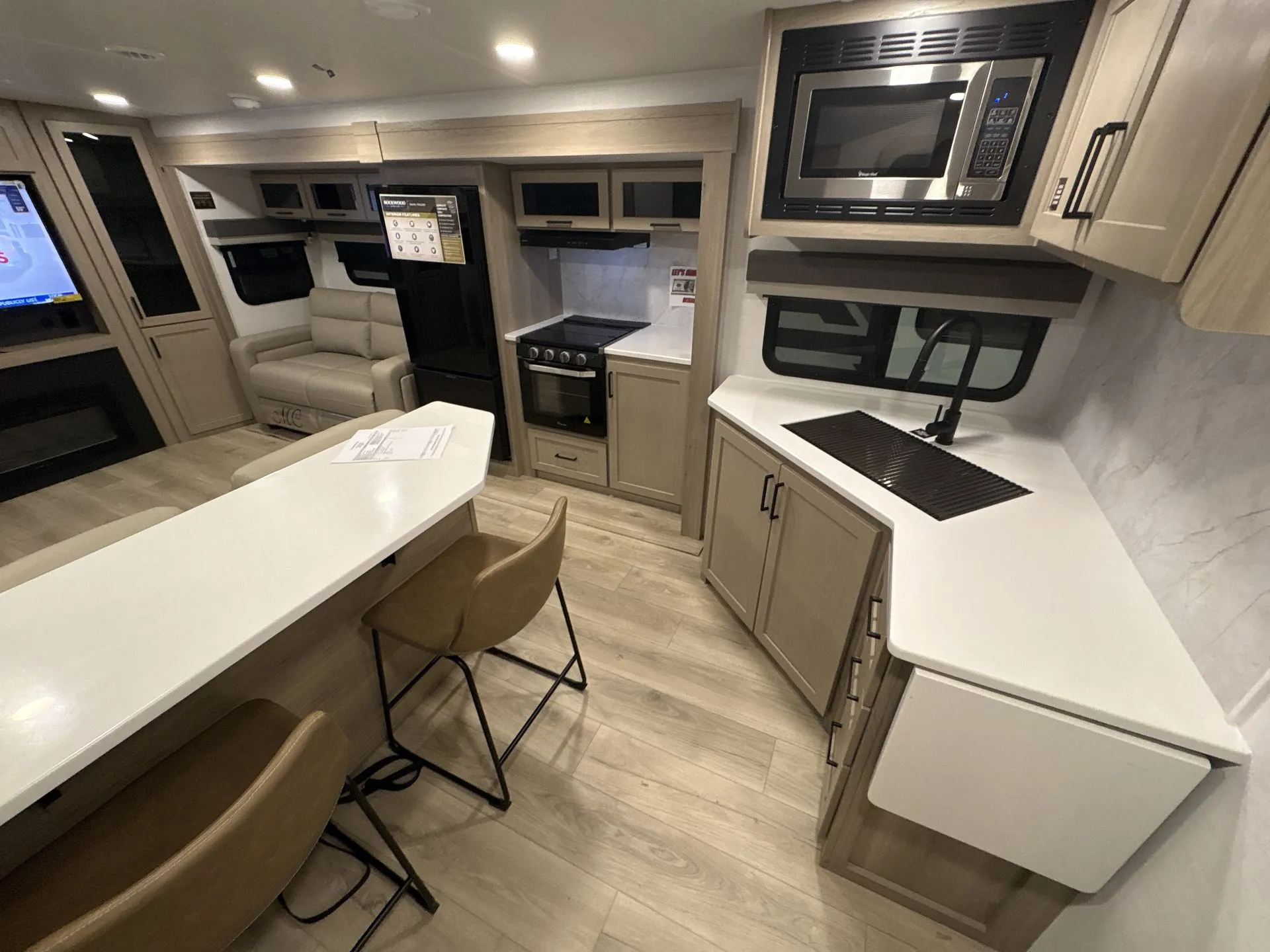 2026 Forest River Rockwood Ultra Lite 2908SRL - Photo 4