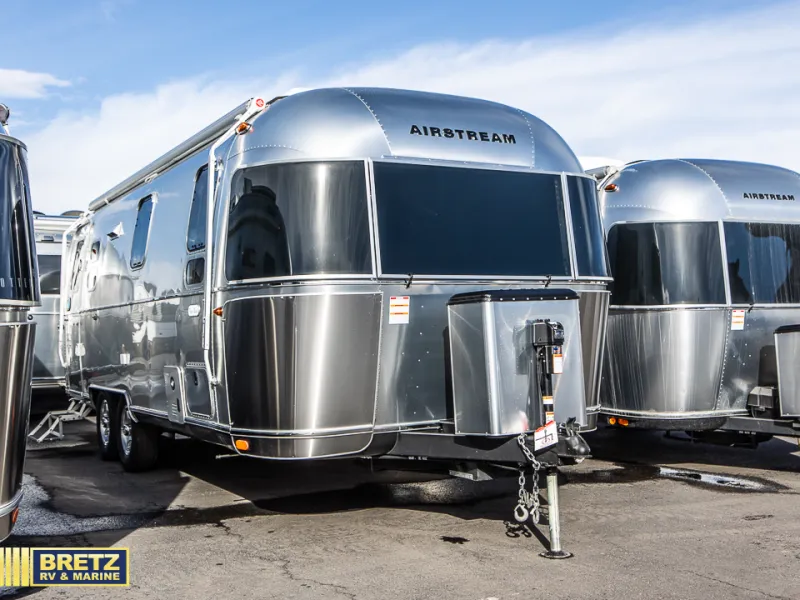 2026 Airstream Flying Cloud 25FB - Photo 2