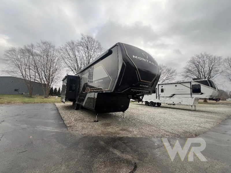 2026 Keystone Montana 3100RL - Photo 2