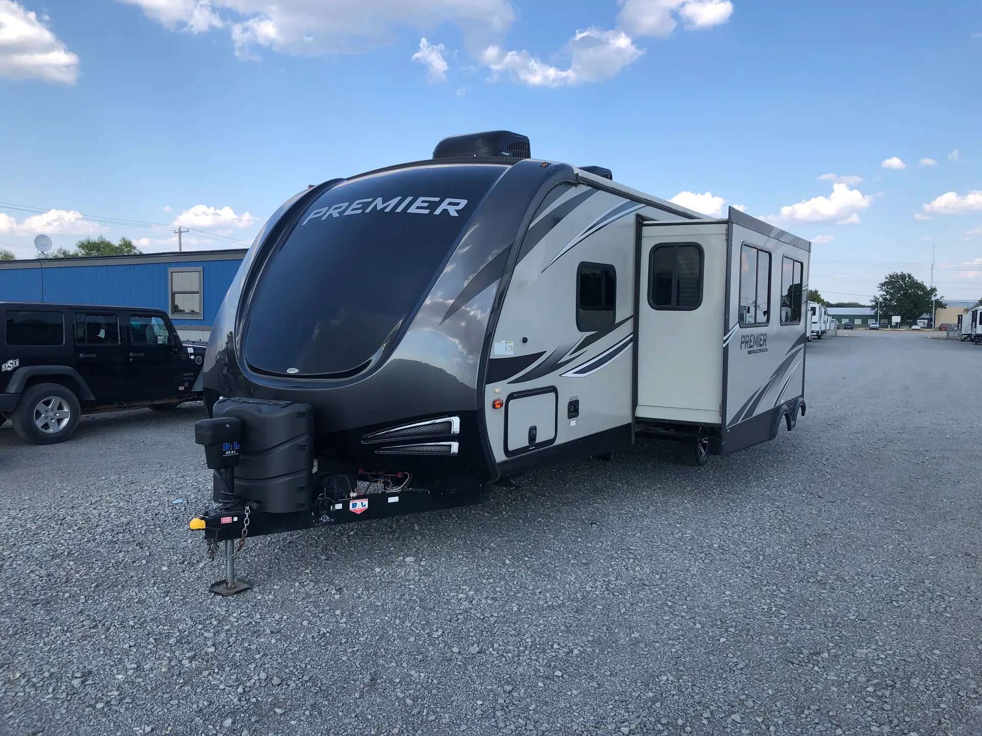 2019 Keystone Premier 29BHPR - Photo 2