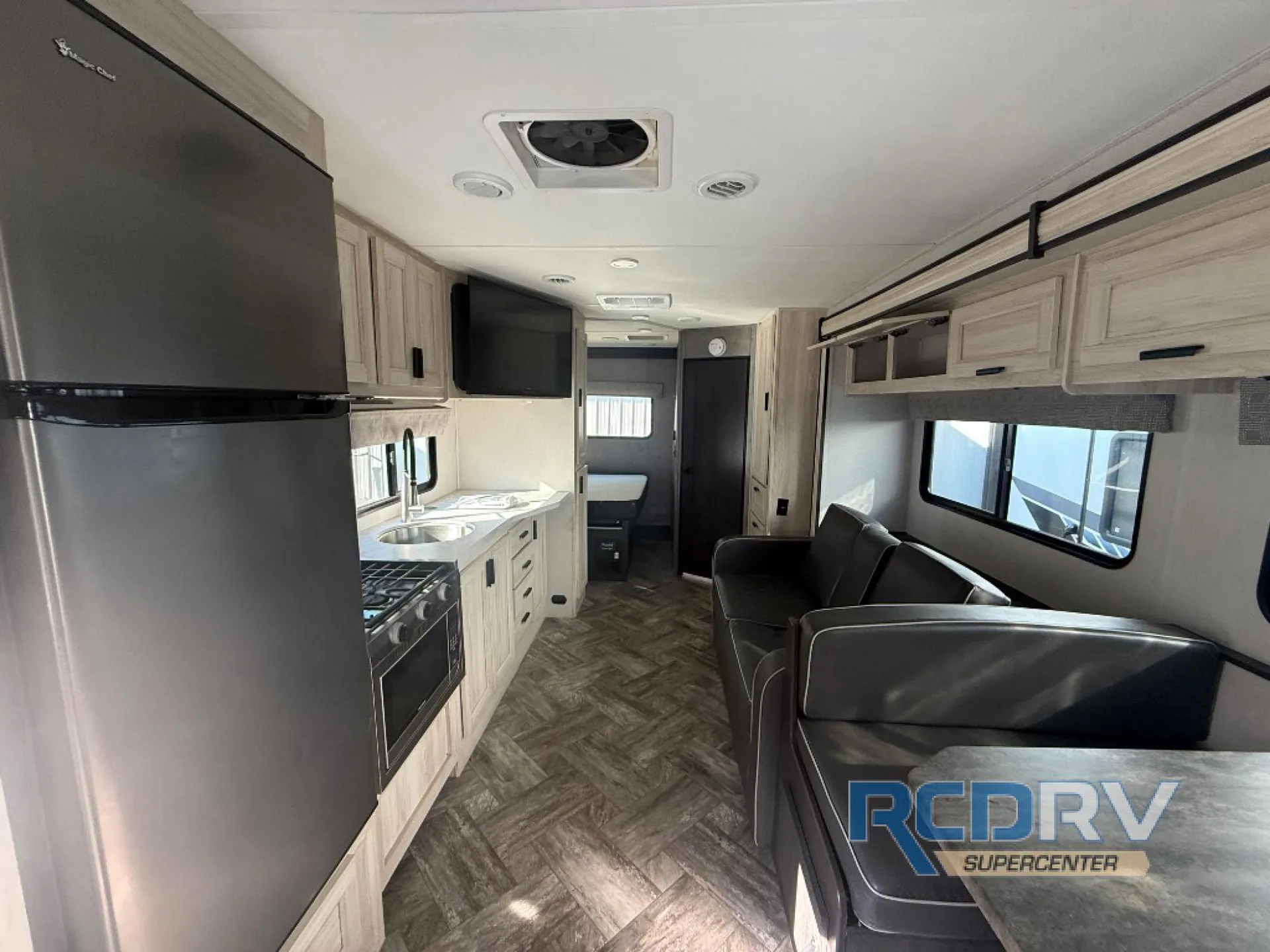 2023 Forest River Sunseeker LE 2250SLE - Photo 4