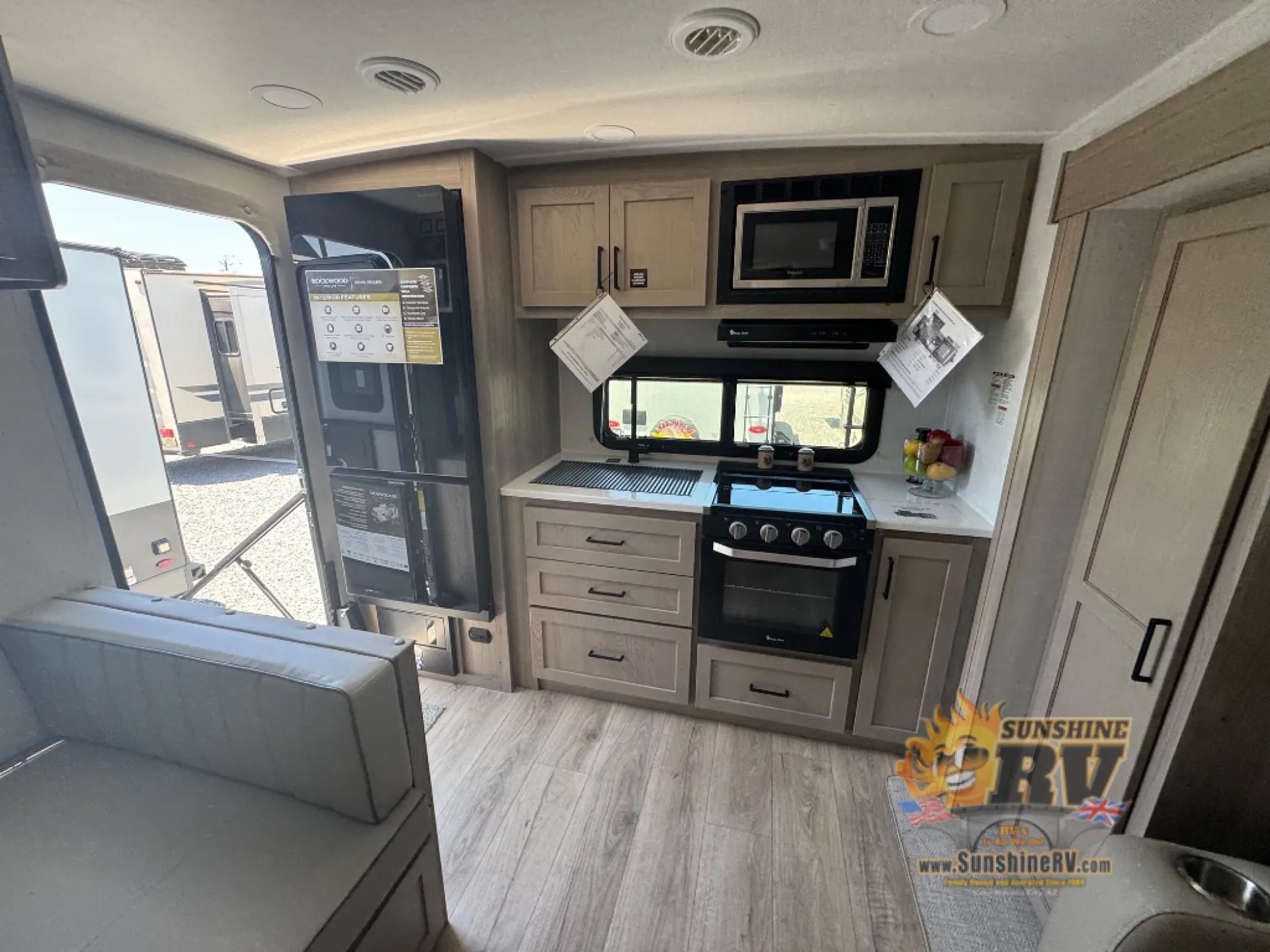 2026 Forest River Rockwood Mini Lite 2515S — Photo 7