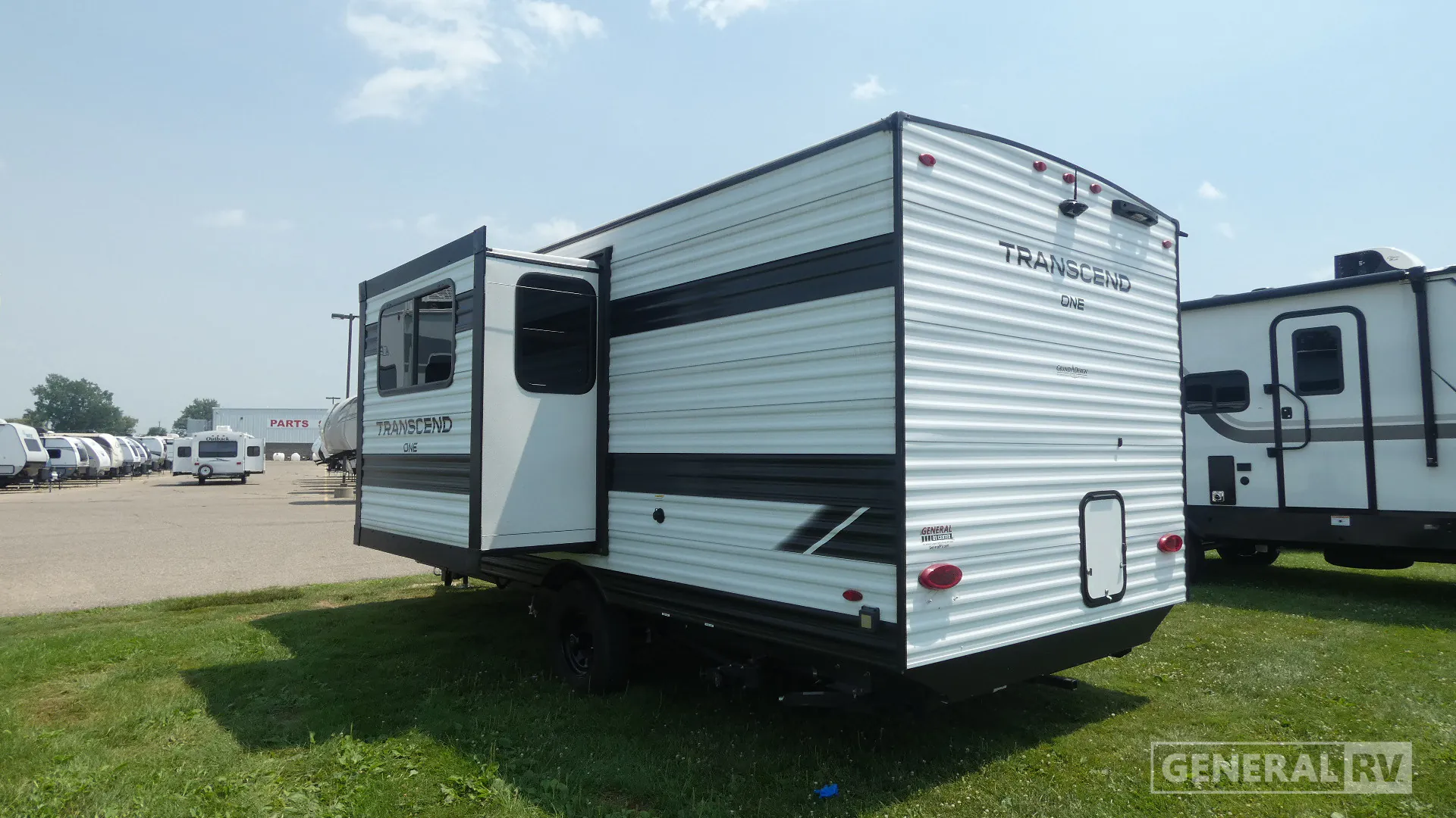 2025 Grand Design Transcend One 161BH - Photo 4