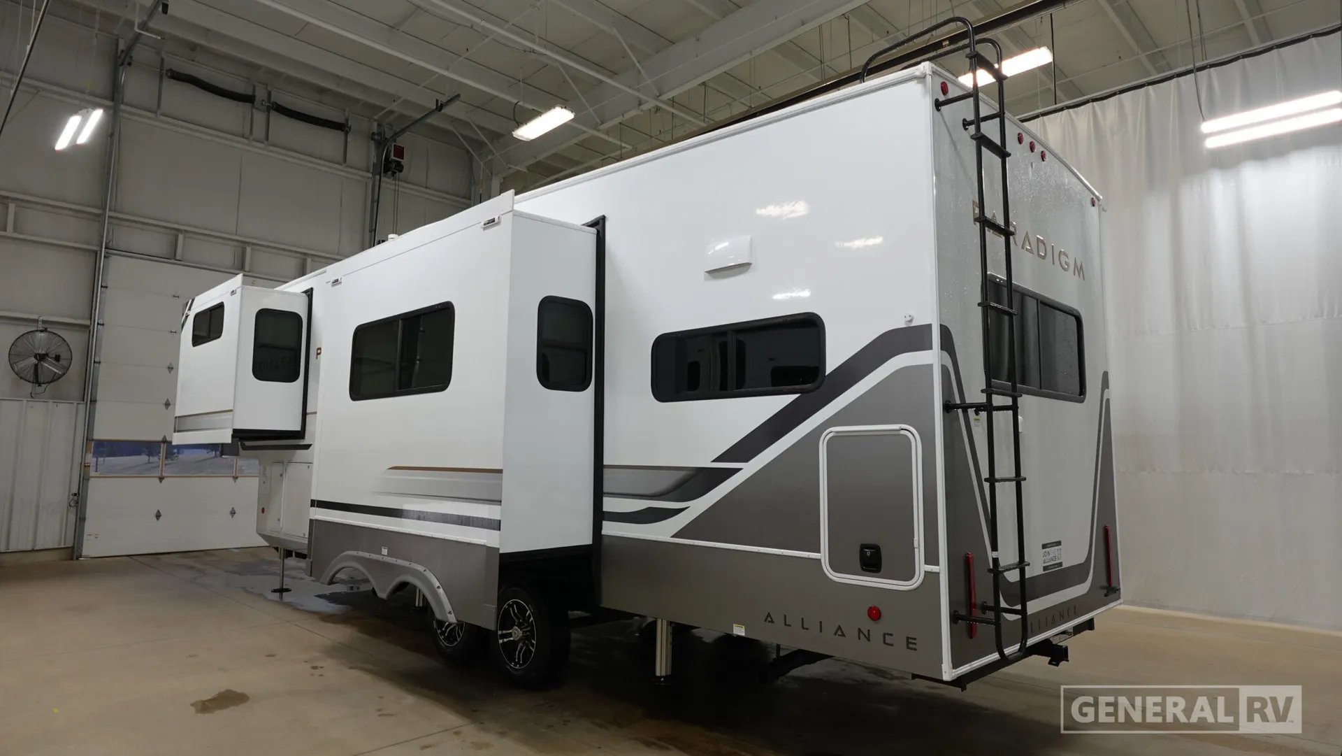 2026 Alliance RV Paradigm 312RK - Photo 4