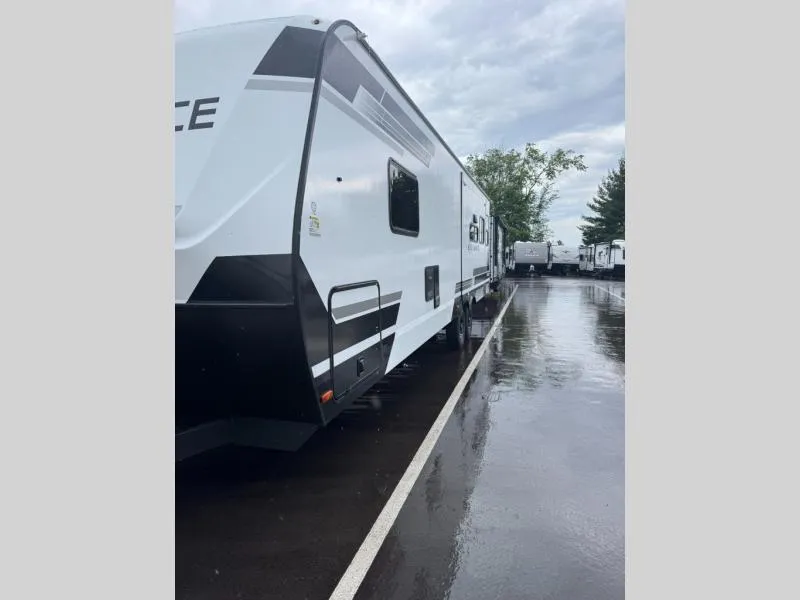 2027 Alliance RV Delta 292RL - Photo 3
