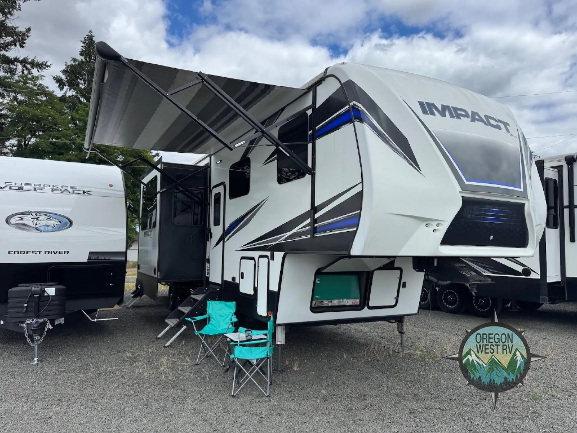 2019 Keystone Impact 343 - Photo 2