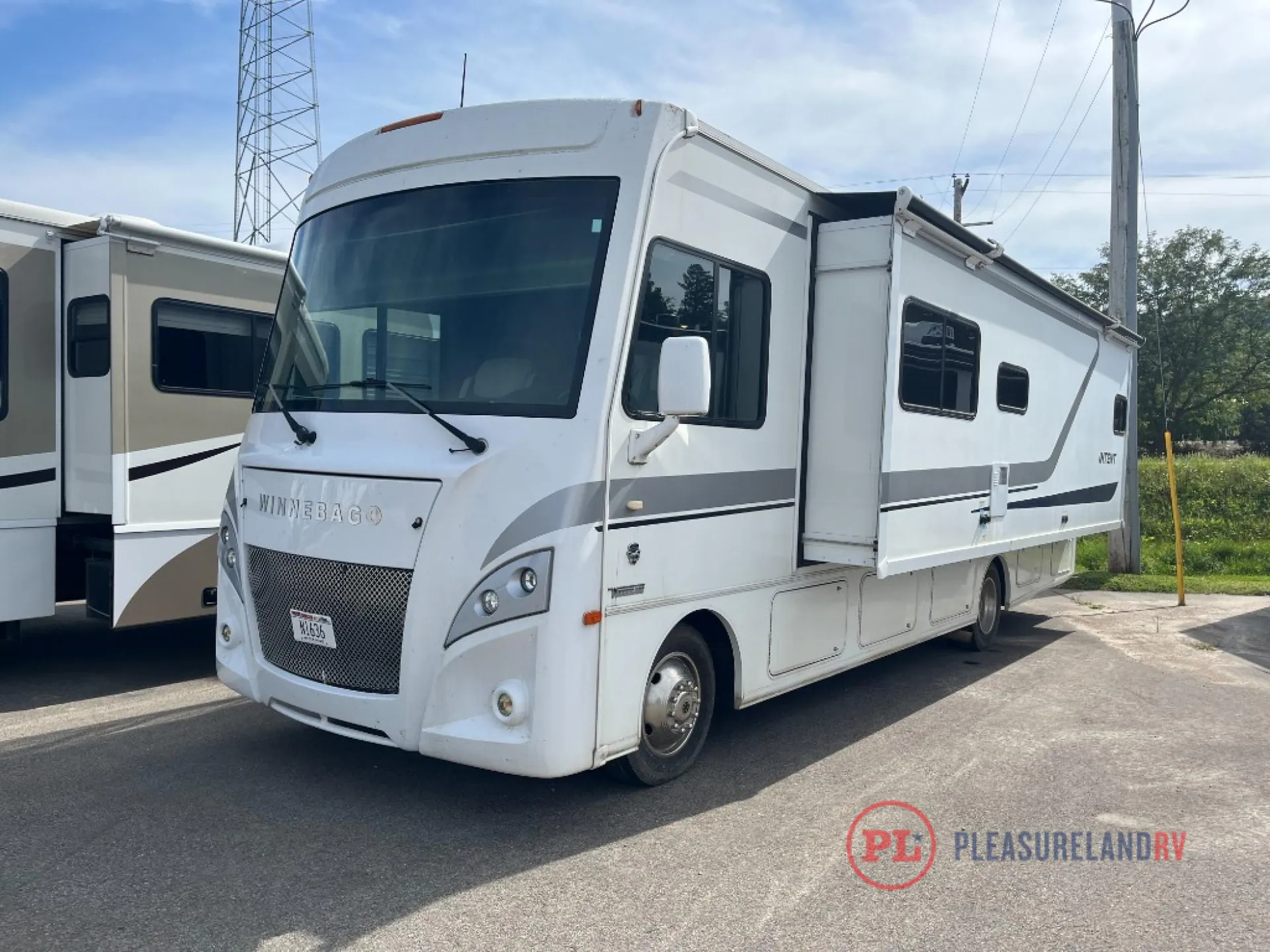 2019 Winnebago Intent 29L - Photo 3