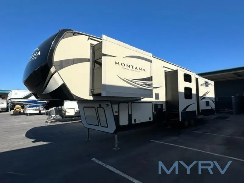 2017 Keystone RV Montana High Country 370BR - Photo 2
