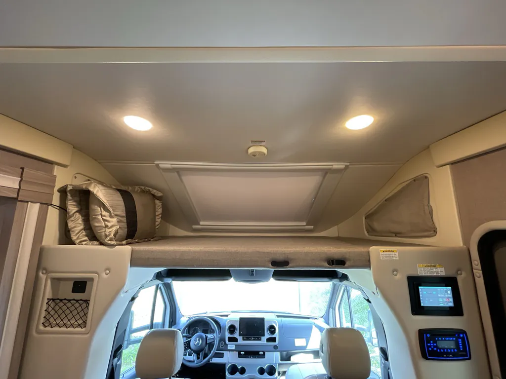 2023 Thor Motor Coach Tiburon 24FB, Photos photo 9