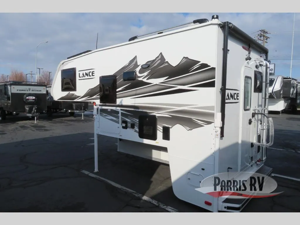 2026 Lance Lance Truck Campers 855S - Photo 4