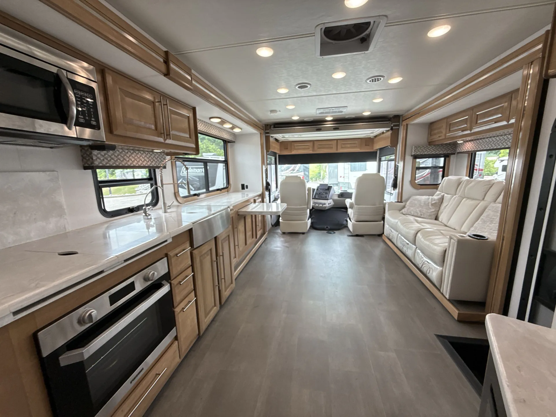 2023 Forest River Georgetown 7 Series GT7 32J7 - Photo 3