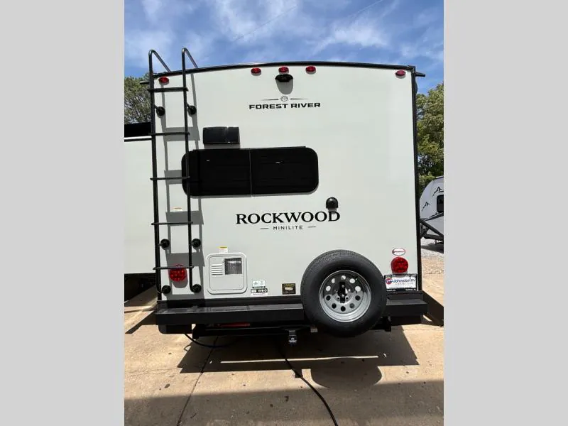 2026 Forest River Rockwood Mini Lite 2515S — Photo 6