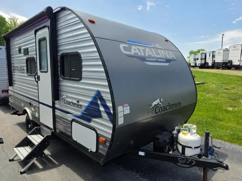 2023 Coachmen Catalina Summit Series 7 164BH - Photo 2